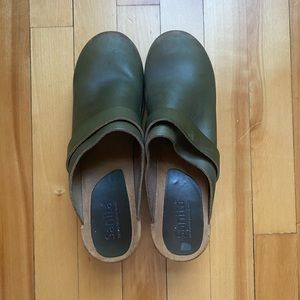 Sanita Danish Wooden Heeled Clogs - Olive Green Size 40